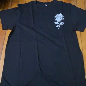 Black rose t